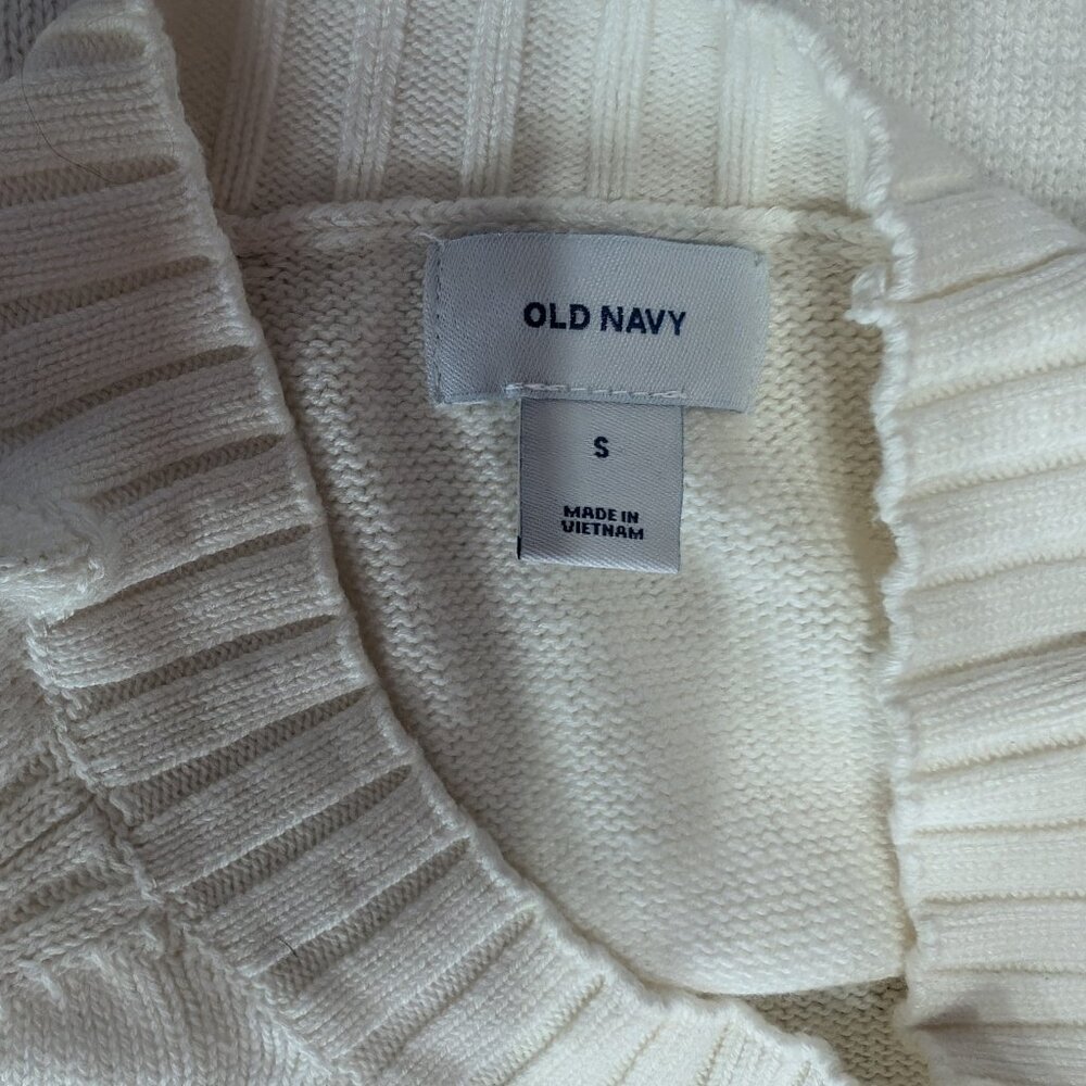 Old Navy, White Sweater, Scoop Neck, Junior Size Small - Picture 8 of 8